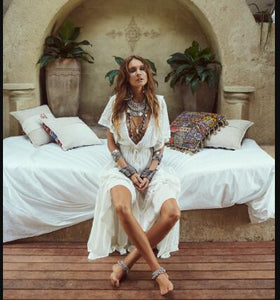Saida De Praia Feminino 2019 Beautiful Dresses Long Dresses For Women Beach Wear White Lace Dress Bohemian Lady Dress Maxi Frock