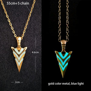 Luminous Glowing Arrow Pendant Necklace Knight Spear Necklace Glow In The Dark Pike Necklace for Women Men Halloween Gift