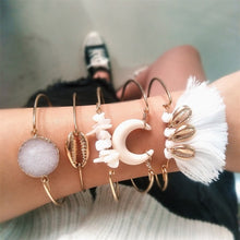 Load image into Gallery viewer, 7 Pcs/set Women Bracelets Boho Retro Shell Moon Star Crystal Beaded Gold Chain Bracelet Set Beach Fashion Bangle Jewelry
