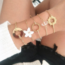 Load image into Gallery viewer, 7 Pcs/set Women Bracelets Boho Retro Shell Moon Star Crystal Beaded Gold Chain Bracelet Set Beach Fashion Bangle Jewelry
