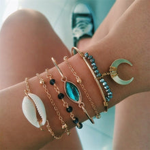 Load image into Gallery viewer, 7 Pcs/set Women Bracelets Boho Retro Shell Moon Star Crystal Beaded Gold Chain Bracelet Set Beach Fashion Bangle Jewelry

