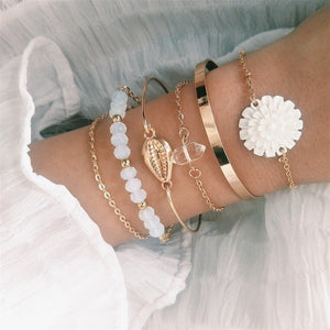7 Pcs/set Women Bracelets Boho Retro Shell Moon Star Crystal Beaded Gold Chain Bracelet Set Beach Fashion Bangle Jewelry