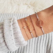 Load image into Gallery viewer, 7 Pcs/set Women Bracelets Boho Retro Shell Moon Star Crystal Beaded Gold Chain Bracelet Set Beach Fashion Bangle Jewelry

