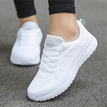 Load image into Gallery viewer, Women Shoes Super Light Sneakers For Women Vulcanize Shoes Sport Basket Femme Walking White Sneakers Women Casual Tenis Feminino
