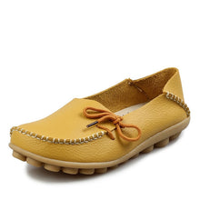 Load image into Gallery viewer, New Women Real Leather Shoes Moccasins Mother Loafers Soft Leisure Flats Female Driving Casual Footwear Size 35-44 In 24 Colors
