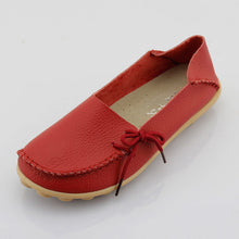 Load image into Gallery viewer, New Women Real Leather Shoes Moccasins Mother Loafers Soft Leisure Flats Female Driving Casual Footwear Size 35-44 In 24 Colors

