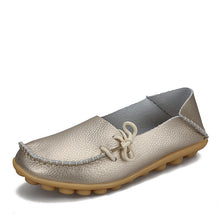 Load image into Gallery viewer, New Women Real Leather Shoes Moccasins Mother Loafers Soft Leisure Flats Female Driving Casual Footwear Size 35-44 In 24 Colors
