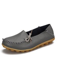 Load image into Gallery viewer, New Women Real Leather Shoes Moccasins Mother Loafers Soft Leisure Flats Female Driving Casual Footwear Size 35-44 In 24 Colors

